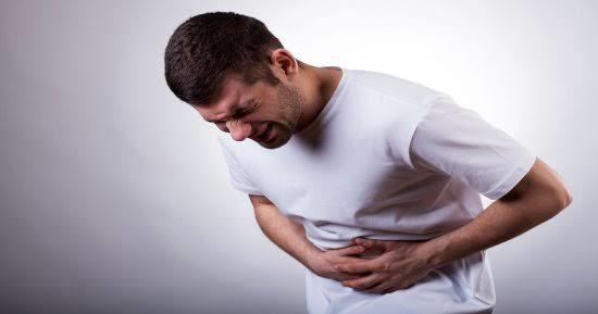 تعرف على أعراض قرحة المعدة