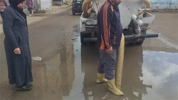 محافظة البحيرة : انتشار 1300 معدة لإزالة ورفع تجمعات مياه الأمطار