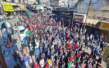 مسيرات في عمّان والمحافظات الأردنية تنديدًا بالعدوان على غزة