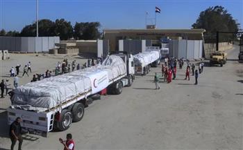 «الهلال الأحمر الدولي»: المساعدات التي تدخل غزة نقطة في محيط الاحتياجات