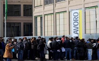 إيطاليا: 67% من الموظفين يسعون لتخفيض أعمالهم  