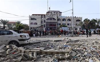 قصف إسرائيلي يقطع الاتصالات بمستشفى الأمل في خان يونس 