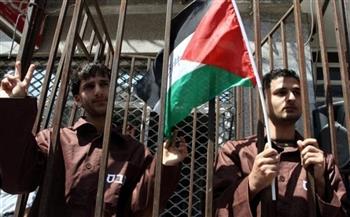 هيئة شؤون الأسرى والمحررين الفلسطينية: الاحتلال يجوّع الأسرى الفلسطينيين داخل المعتقلات