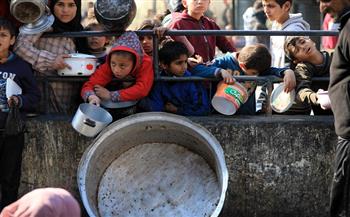 الدفاع المدني في غزة: نقص الغذاء والدواء يهدد حياة 700 ألف فلسطيني