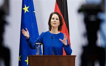 وزيرة الخارجية الألمانية ترفض الدعوات لإجراء مفاوضات مع الرئيس الروسي