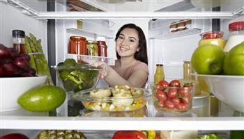 أطعمة يجب عدم تركها بعد طهيها خارج الثلاجة