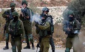 إصابة عدد من الفلسطينيين بحالات اختناق خلال اقتحام قوات الاحتلال لنابلس 