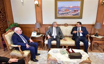 محافظ بورسعيد يستقبِل وزير العمل
