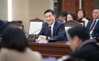 وزير الدفاع الكوري الجنوبي: مصانع الذخيرة في الشمال تعمل بكامل طاقتها لتزويد روسيا