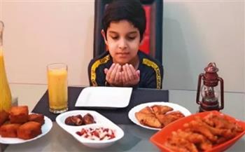 استشاري طب الأطفال يوجه نصائح لصيام الصغار في شهر رمضان