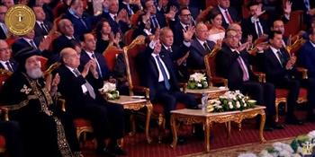 بلغة الإشارة.. الرئيس السيسي يقدم التحية لأبطال «قادرون باختلاف»