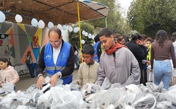 راعي مصر توزع ملابس وسلعًا غذائية للأطفال بـ فرّح قلبي في 3 محافظات 