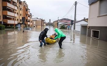 انهيارات أرضية وتحذيرات من فيضانات جراء الأمطار الغزيرة في شمال إيطاليا