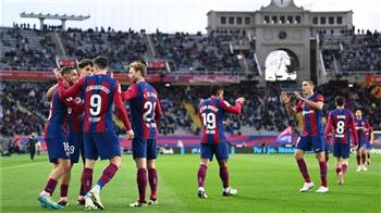 فيفا يعلن الطريقة الوحيدة لتأهل برشلونة إلى كأس العالم للأندية 2025
