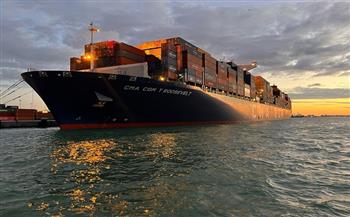 ميناء الإسكندرية يستقبل أكبر سفينة حاويات في تاريخه بحمولة كلية 142 ألف طن 