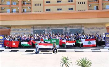 جامعة سوهاج تشارك بوفد طلابي فى فعاليات برنامج إعداد قادة الوطن العربي بالأقصر 