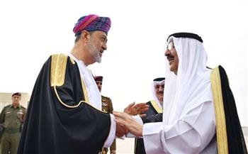 أمير الكويت وسلطان عمان يبحثان التطورات الإقليمية وتعزيز العلاقات