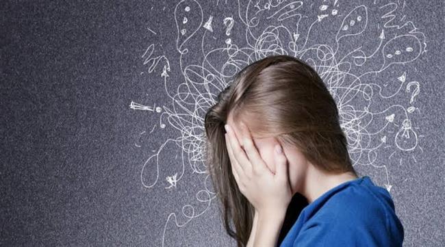 أبرزها التوتر وصعوبة التركيز.. تعرف علي علامات وأعراض اضطراب القلق العام