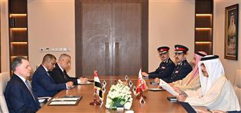 وزير الداخلية ونظيره البحريني يبحثان التعاون والتنسيق الأمني بين البلدين