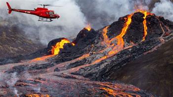 إجلاء 4 آلاف شخص من منازلهم جراء ثوران بركان جنوب غربي أيسلندا