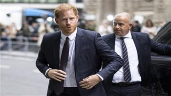 اخترق هاتفه.. الأمير هاري يتوصل إلى تسوية ضد ناشر صحيفة شعبية في المملكة المتحدة