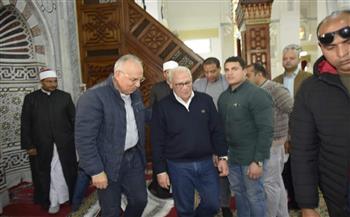 وزير الري ومحافظ بورسعيد يؤديان صلاة الجمعة بمسجد السلام بحي الشرق