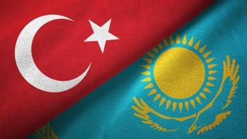 تركيا وكازاخستان تبحثان تطوير العلاقات الثقافية والإنسانية