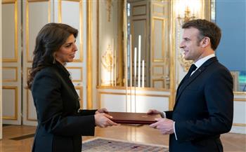 سفير الأردن الجديد لدى فرنسا يسلم أوراق اعتماده لماكرون
