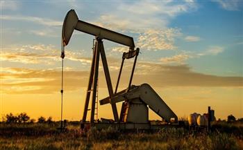 ارتفاع أسعار النفط بدعم انخفاض المخزونات الأمريكية