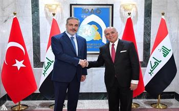 وزير الخارجية العراقي يجري مشاورات سياسية مع نظيره التركي في بغداد