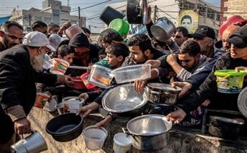 بين نظرات اللهفة والجوع.. الاحتلال الإسرائيلي يحطم فرحة الغزيين بشهر رمضان 