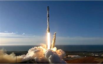 سبيس إكس الأمريكية تطلق 22 قمرا صناعيا جديدا إلى الفضاء