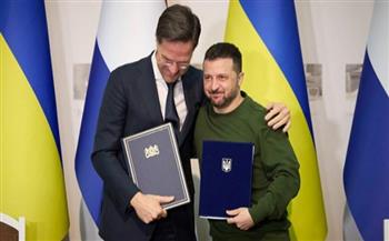 أوكرانيا وهولندا توقعان اتفاقا أمنيا بـ ملياري يورو