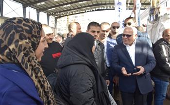 محافظ بورسعيد يتفقد معرض أهلا رمضان في بازار بورسعيد الجديد