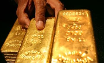 تراجع الذهب مع ارتفاع سعر الدولار قبل إعلان قرارات السياسة النقدية الأمريكية 