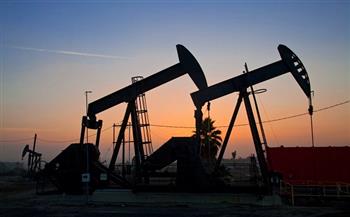 أسعار النفط ترتفع بدعمٍ من تراجع مخزونات الخام الأمريكية