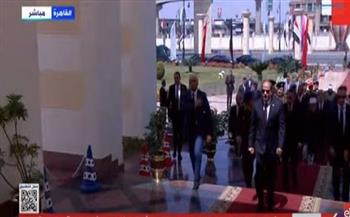 الرئيس السيسي يصل مسجد المشير طنطاوي لأداء صلاة الجمعة