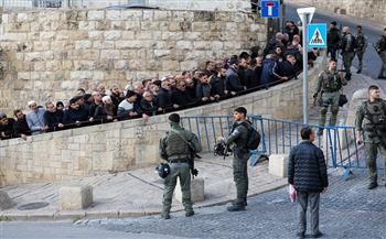 الاحتلال الإسرائيلي يعيق وصول المصلين إلى المسجد الأقصى