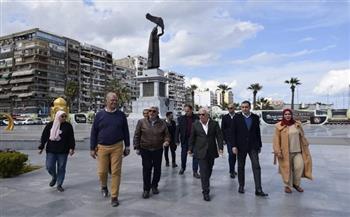 محافظ بورسعيد يتفقد سير العمل في المرحلة الثانية من إنشاء الممشى السياحي