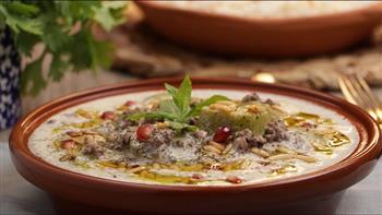 إفطار اليوم الثامن عشر.. خيارية باللبن على الطريقة اللبنانية