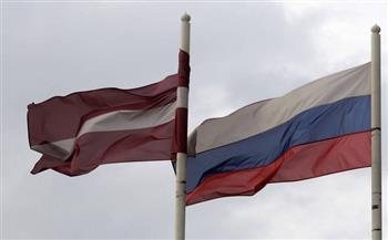 لاتفيا تطرد دبلوماسياً روسياً