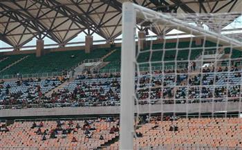 ملعب بنجامين مكابا يتزين لاستضافة مباراة الأهلي وسيمبا التنزاني 