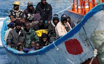 إنقاذ 77 مهاجرًا في البحر المتوسط
