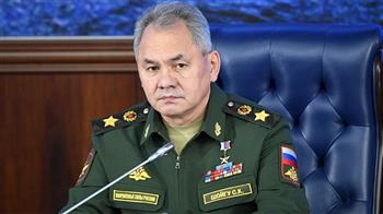 وزير الدفاع الروسي يتفقد عمليات تنفيذ التسليح بالمجمع الصناعي العسكري