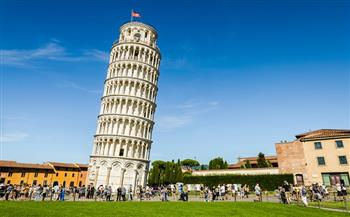 مخاوف من انهيار "برج مائل" فى إيطاليا على خلاف نظيره "بيزا"