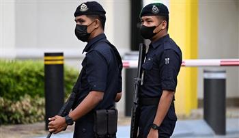 ماليزيا تحتجز 3 أشخاص يشتبه في تزويدهم إسرائيليا بأسلحة نارية