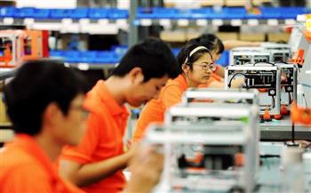 بكين تتطلع لإنشاء 100 مصنع ذكي وورشة عمل رقمية