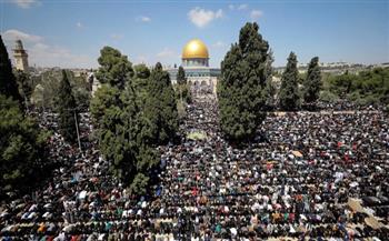 إسرائيل تتراجع عن قرار منع الصلاة في الأقصى وتوافق على دخول عدد من المصلين في رمضان