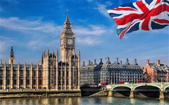 الحكومة البريطانية تعلن خفضا في الضرائب رغم وضع ماليتها الصعب