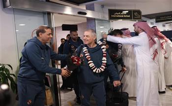 استقبال حافل لبعثة الأهلي فب مطار الملك خالد